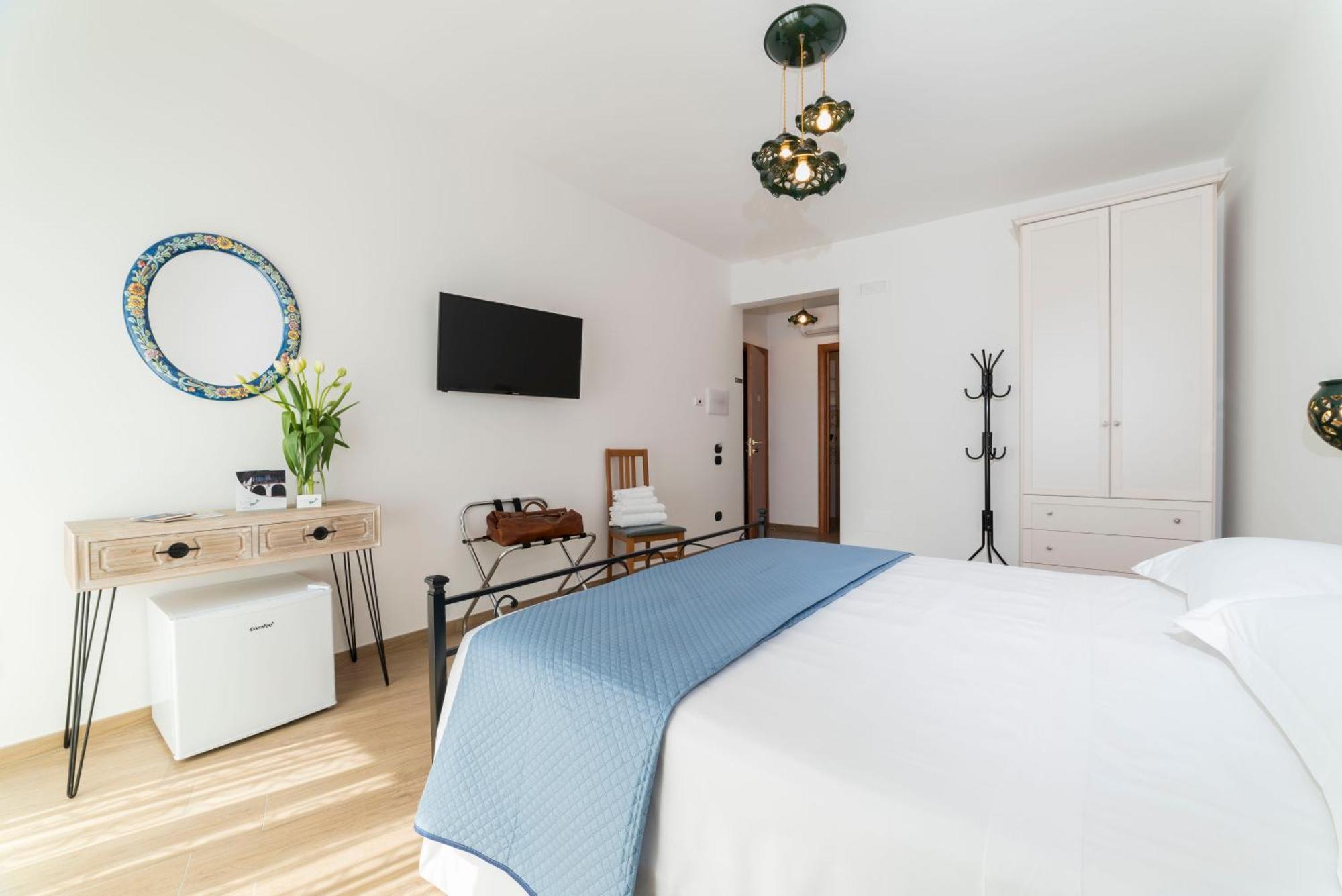 B&B Palazzo Pinto 2 Виетри Экстерьер фото