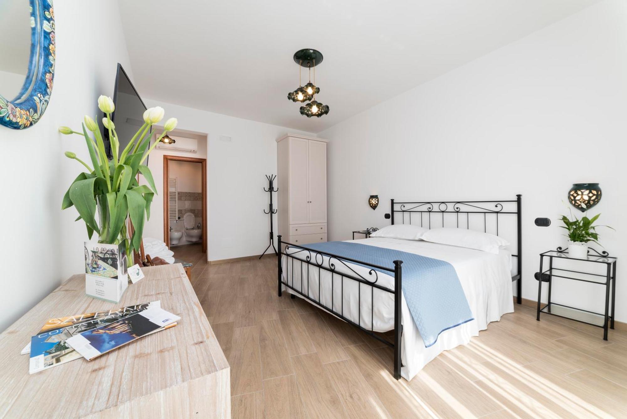 B&B Palazzo Pinto 2 Виетри Экстерьер фото